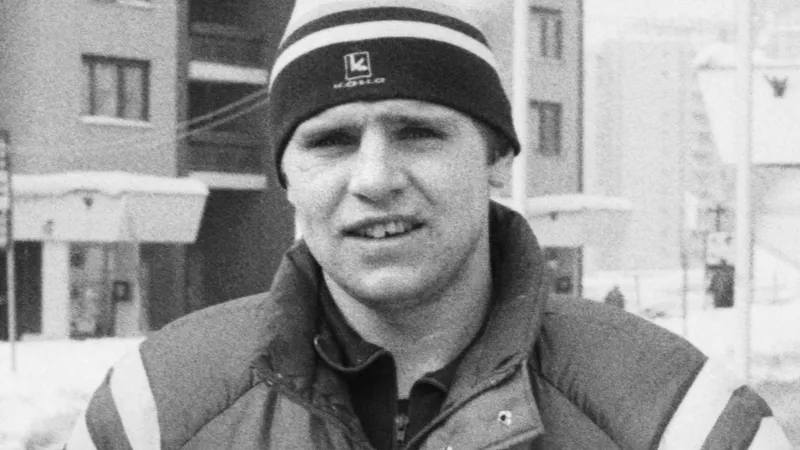 Легенда на льду и в жизни: каким запомнили прославленного хоккеиста ЦСКА Владимира Крутова