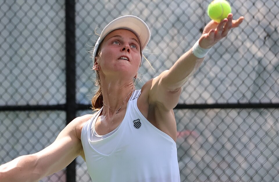 Елена Рыбакина обыграла Людмилу Самсонову в 1/8 финала турнира WTA в Торонто