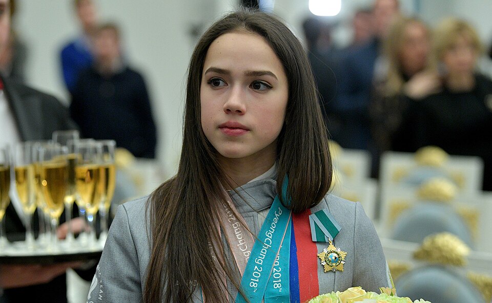 «Никакой задолженности нет»: Алина Загитова жестко ответила на слухи о проблемах с налоговой и пригрозила судом