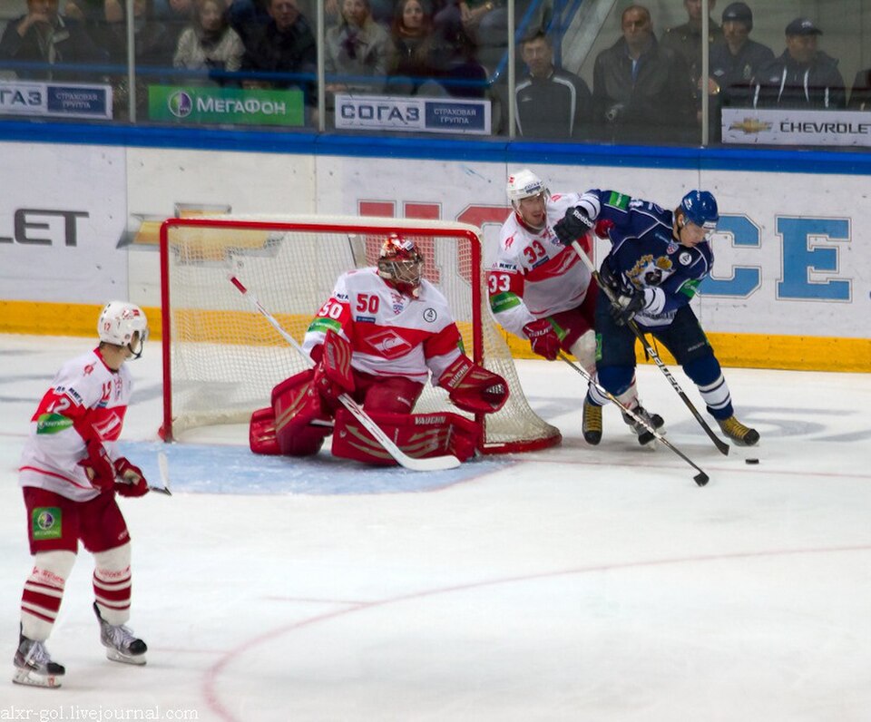 Сухое поражение на старте: «Спартак» уступил «Торпедо» в первом матче нового сезона КХЛ