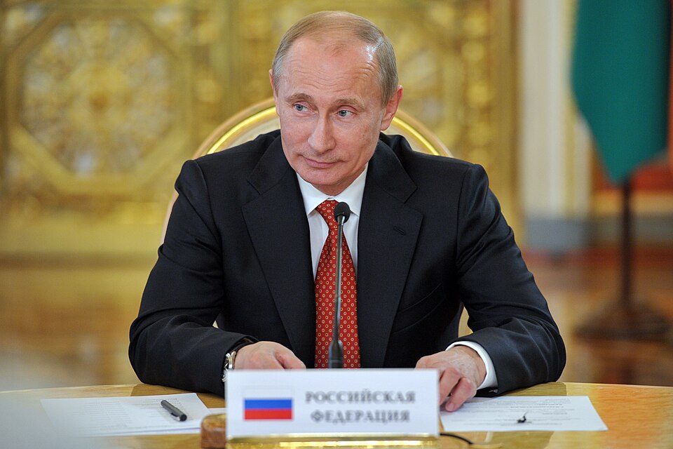 Владимир Путин раскритиковал бюрократизацию Российского спортивного фонда и оставившую федерации без денег систему